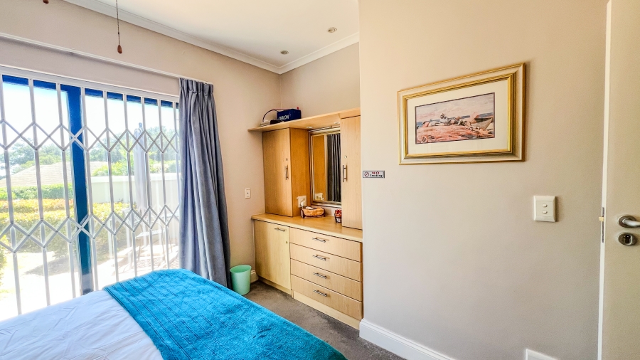 2 Bedroom Property for Sale in Gordons Bay Central Western Cape